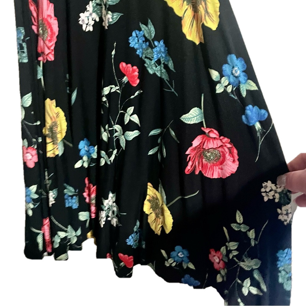 Old Navy Floral Skater Mini Dress Black Smocked Cami Medium - Picture 6 of 10